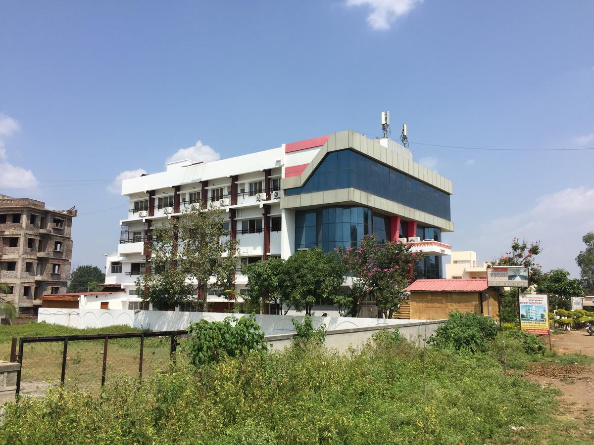 Sarang Lodging & Boarding Villa Satara Dış mekan fotoğraf