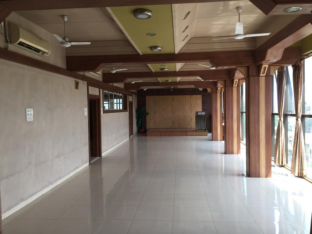 Sarang Lodging & Boarding Villa Satara Dış mekan fotoğraf